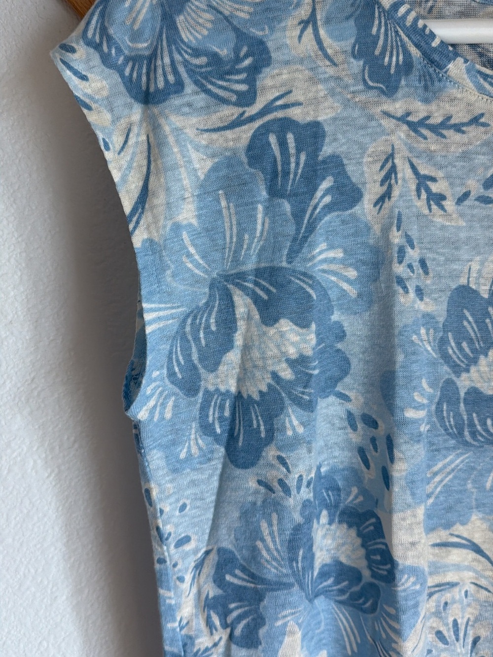 Sigrid Olsen Blue Floral Linen Vacation Shirt - Women’s Medium - Picture 3 of 5